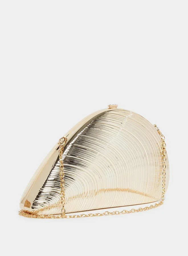 ستايلي حقيبة كلتش معدنية بتصميم صدفة